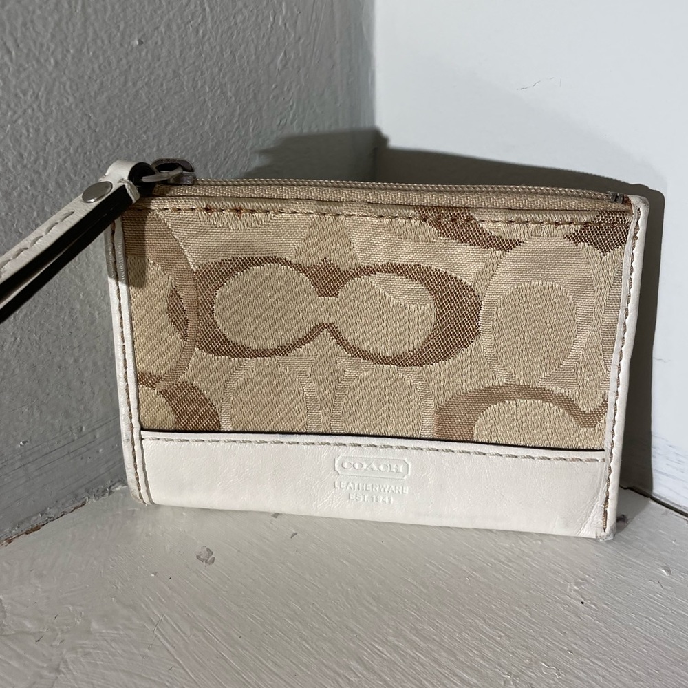 Coach Key/ID card case - Picture 2 of 6